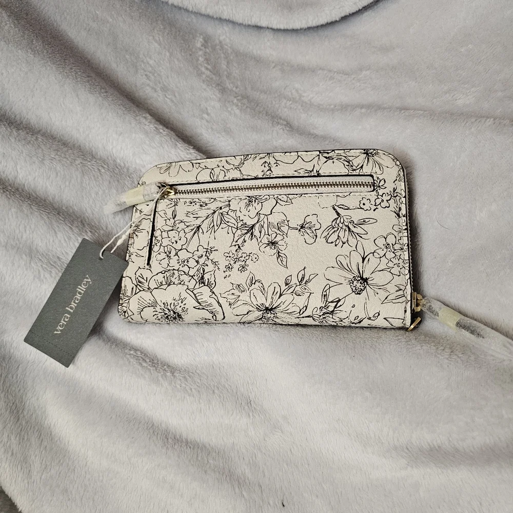 Vera Bradley Bloom Cottage Cream Leather Tab Wristlet Wallet